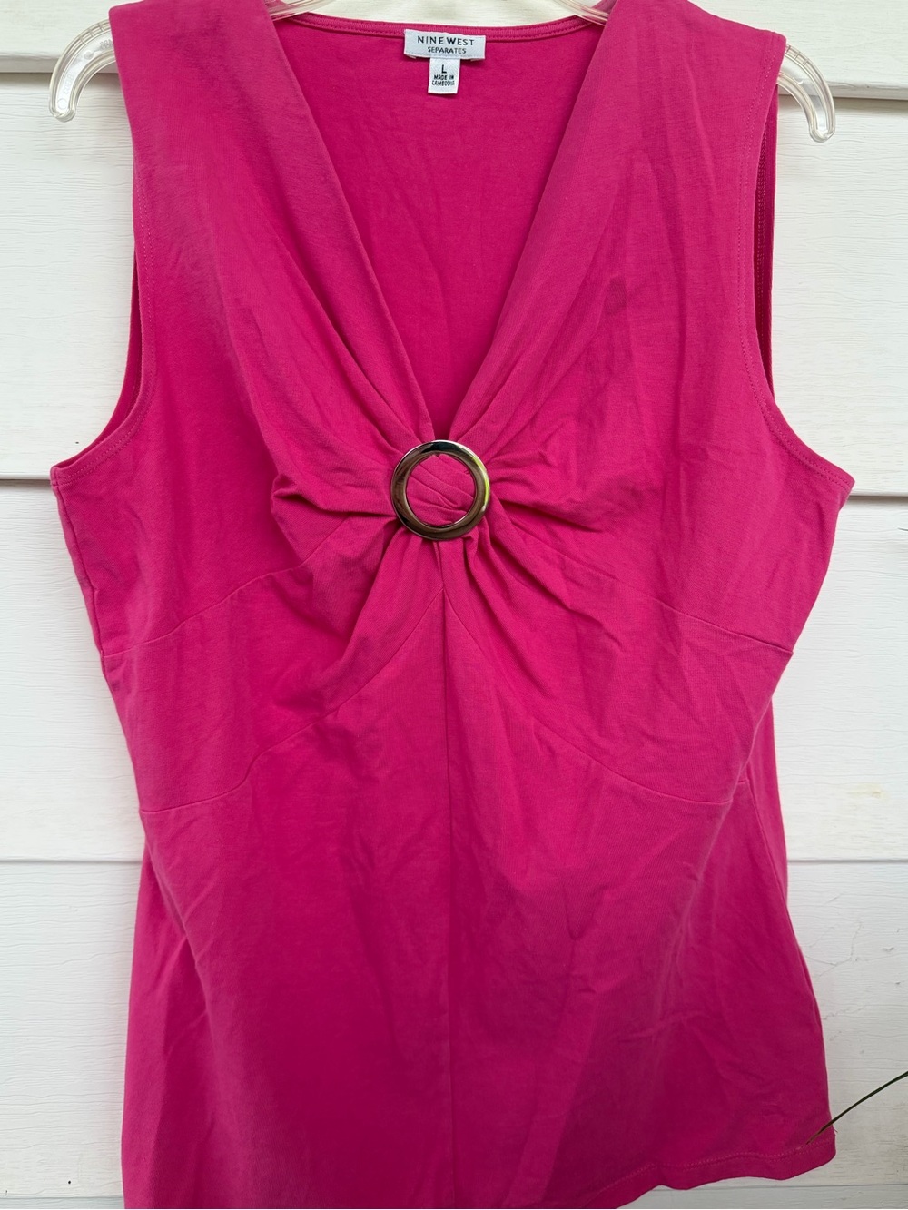 Nine West Magenta O-Ring V-Neck Sleeveless Cotton Stretch Top - Large